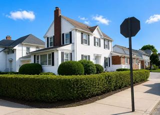 45-28 Parsons Boulevard, Flushing, NY 11355