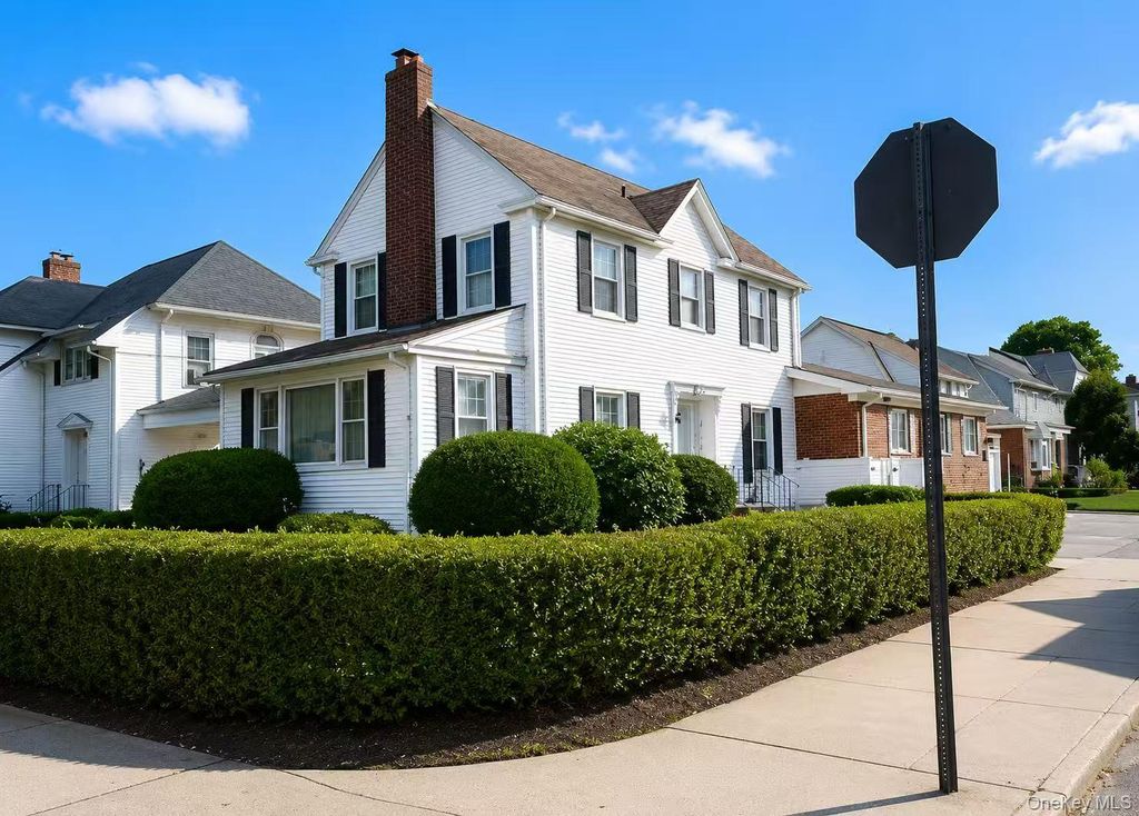 45-28 Parsons Boulevard, Flushing, NY 11355