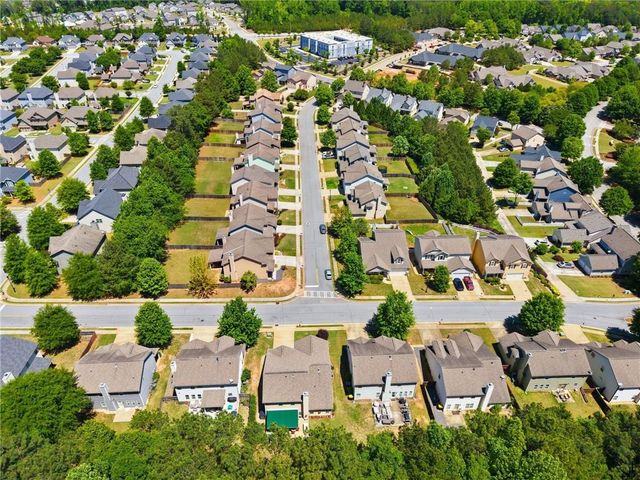 6 Thomaston Street, Newnan, GA 30263