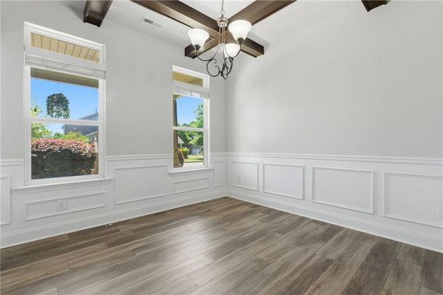 6 Thomaston Street, Newnan, GA 30263
