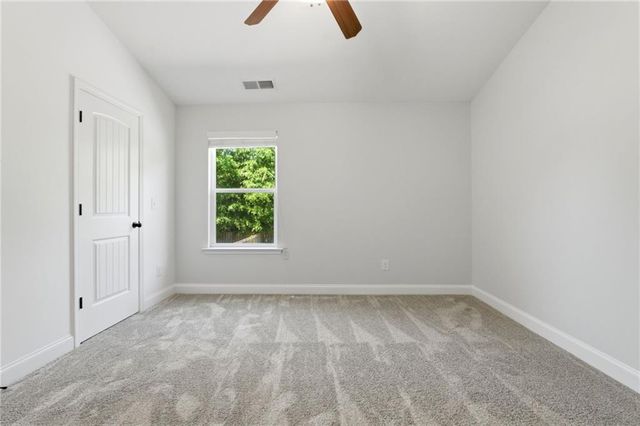 6 Thomaston Street, Newnan, GA 30263