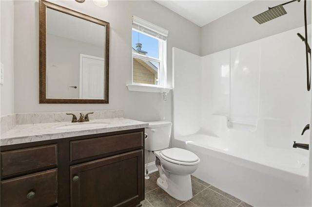 6 Thomaston Street, Newnan, GA 30263