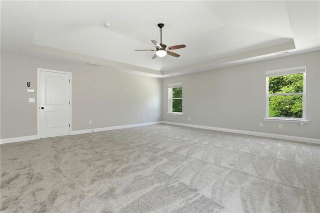 6 Thomaston Street, Newnan, GA 30263