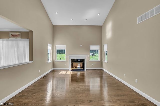 22 Forest Ln, Monroe Twp., NJ 08831