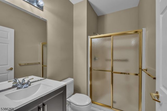 22 Forest Ln, Monroe Twp., NJ 08831