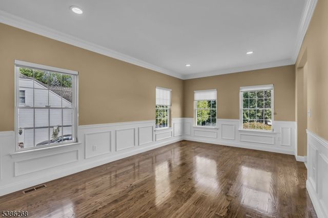 22 Forest Ln, Monroe Twp., NJ 08831