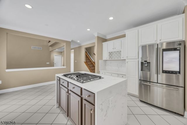 22 Forest Ln, Monroe Twp., NJ 08831