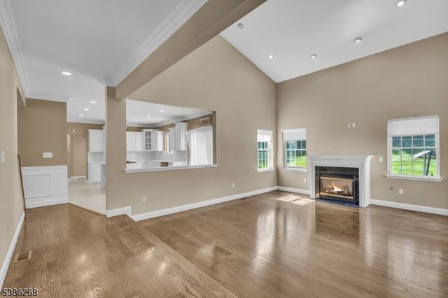 22 Forest Ln, Monroe Twp., NJ 08831