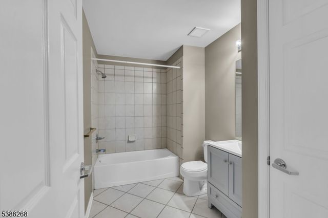 22 Forest Ln, Monroe Twp., NJ 08831