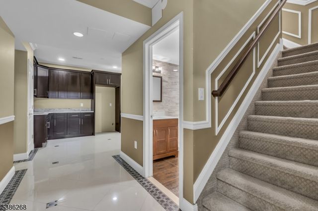 22 Forest Ln, Monroe Twp., NJ 08831