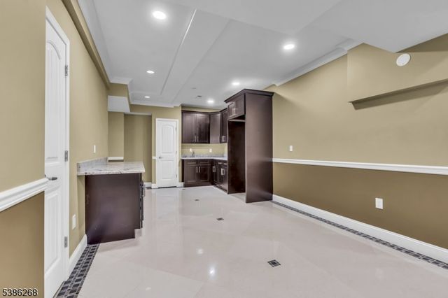 22 Forest Ln, Monroe Twp., NJ 08831