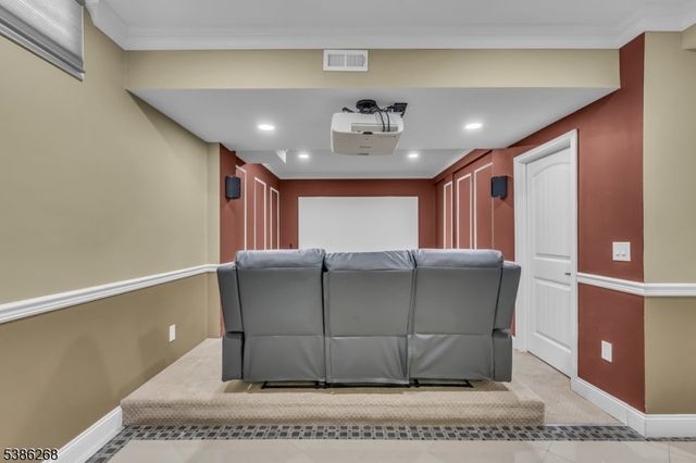 22 Forest Ln, Monroe Twp., NJ 08831