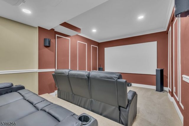 22 Forest Ln, Monroe Twp., NJ 08831