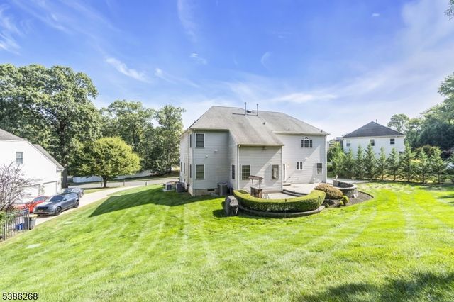 22 Forest Ln, Monroe Twp., NJ 08831