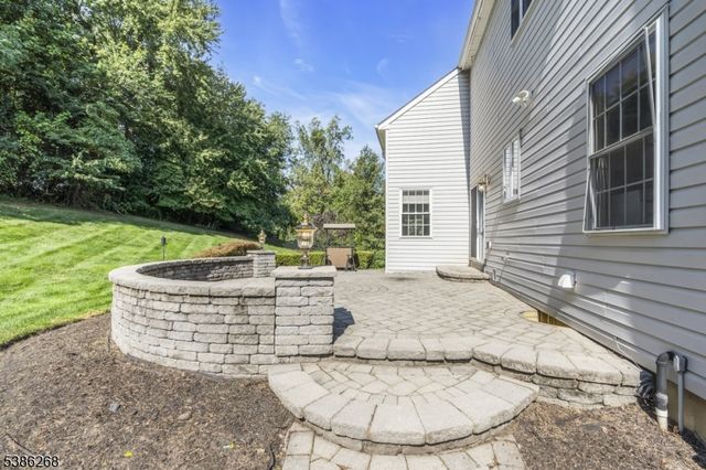 22 Forest Ln, Monroe Twp., NJ 08831