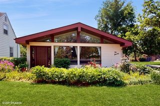 270 W Fremont Avenue, Elmhurst, IL 60126