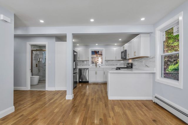 197 Oakland Ave, Methuen, MA 01844