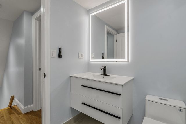 197 Oakland Ave, Methuen, MA 01844