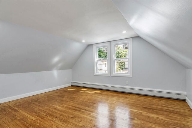 197 Oakland Ave, Methuen, MA 01844