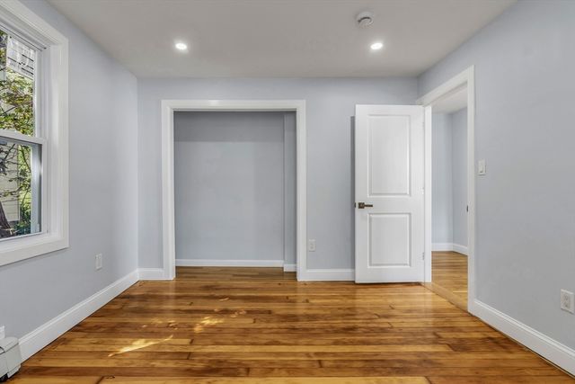 197 Oakland Ave, Methuen, MA 01844