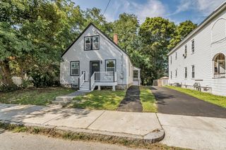 197 Oakland Ave, Methuen, MA 01844
