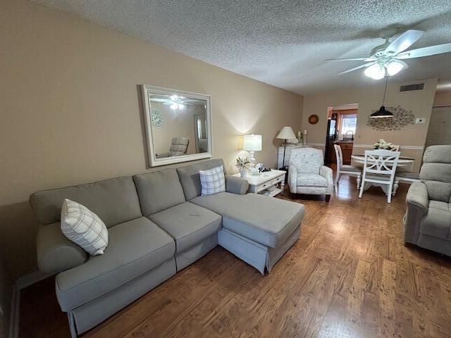 1925 SW Palm City Road A, Stuart, FL 34994