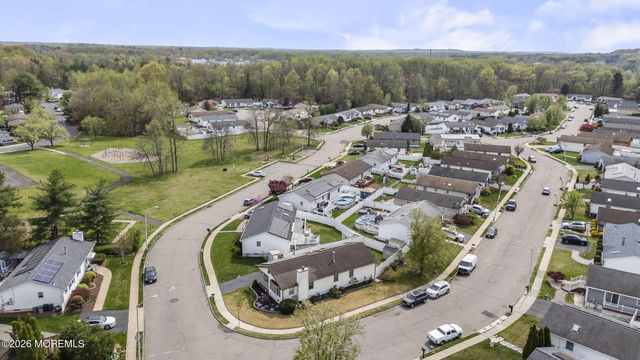 1 Parkview Way, Englishtown, NJ 07726