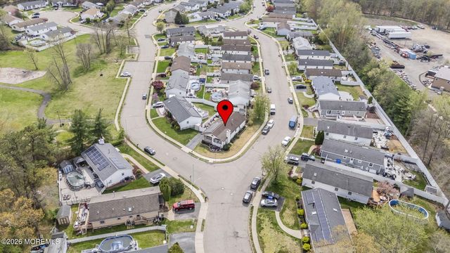 1 Parkview Way, Englishtown, NJ 07726