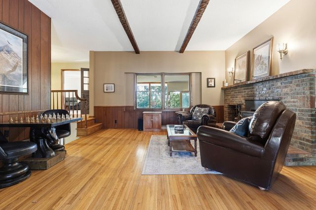 359 Krattley Lane, Hudson, WI 54016