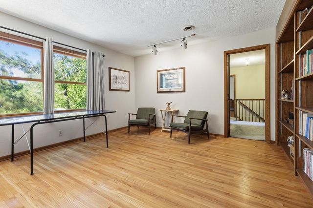 359 Krattley Lane, Hudson, WI 54016