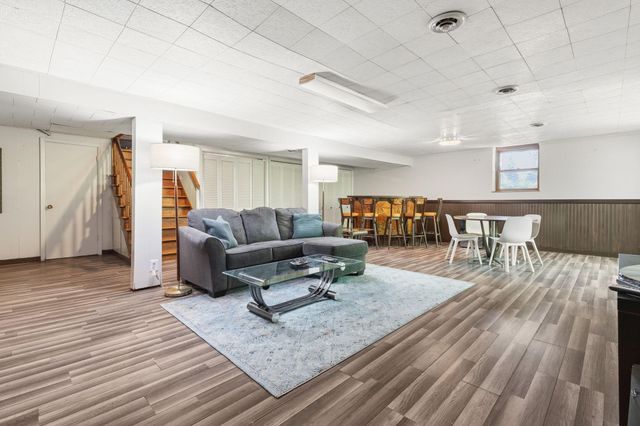 359 Krattley Lane, Hudson, WI 54016