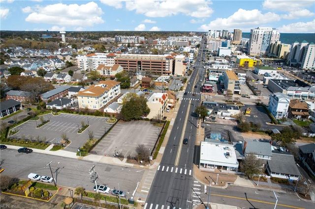 315 24th St Apt 320, Virginia Beach, VA 23451