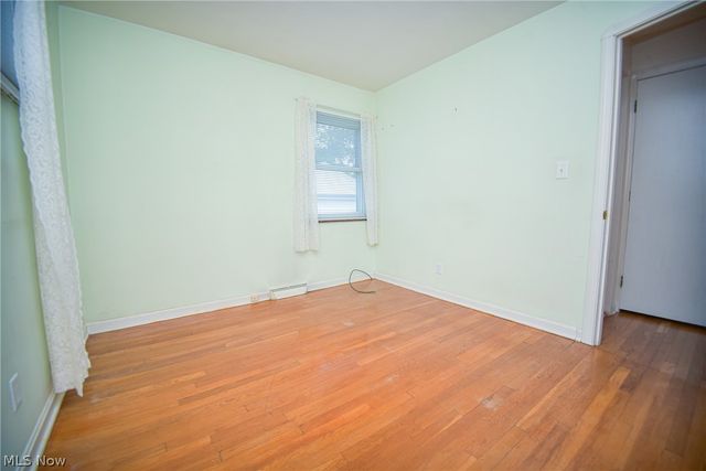 18400 Rockland Avenue, Cleveland, OH 44135