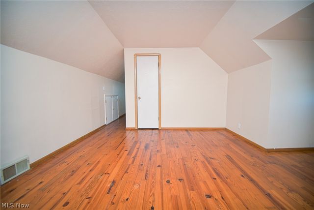 18400 Rockland Avenue, Cleveland, OH 44135