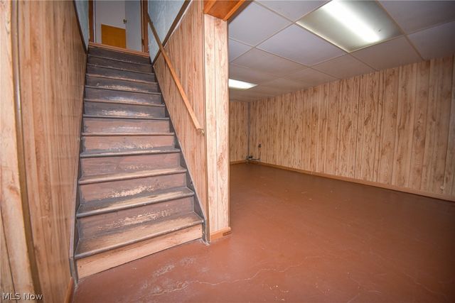 18400 Rockland Avenue, Cleveland, OH 44135