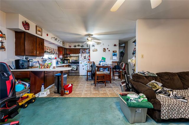 222 Adrian Ave, Trafford, PA 15085