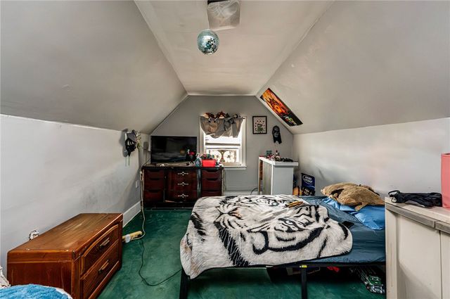 222 Adrian Ave, Trafford, PA 15085