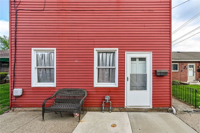 222 Adrian Ave, Trafford, PA 15085