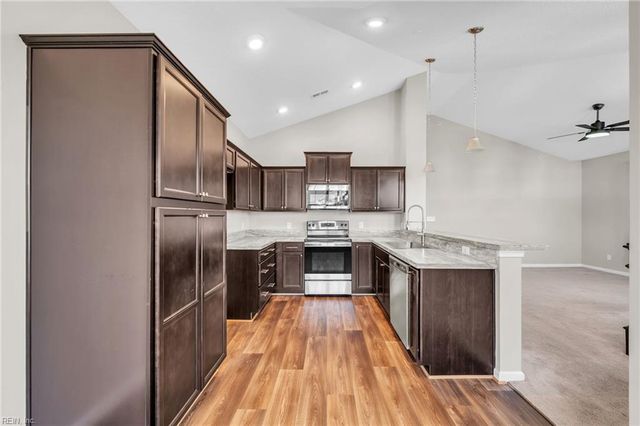 910 Kathy Ann WAY W, Carrollton, VA 23314
