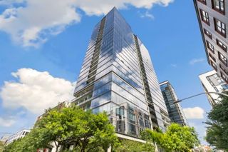 860 W Blackhawk Street 303, Chicago, IL 60642