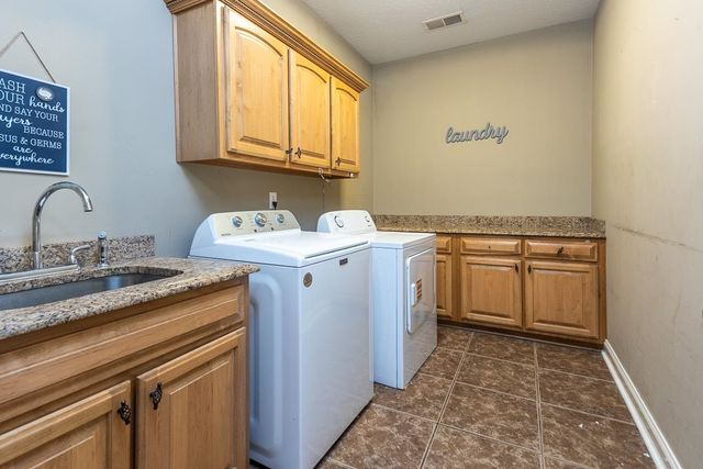 80 EASLEY CT, Munford, TN 38058