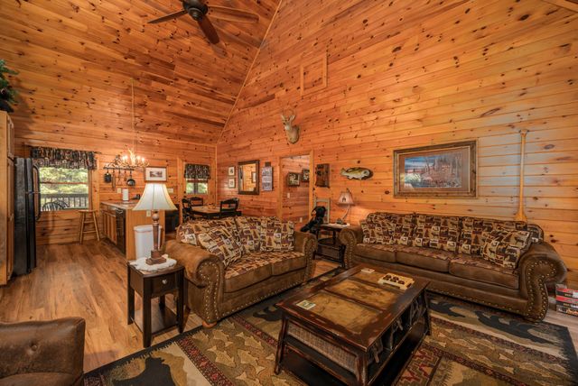 2528 Fleming Way, Sevierville, TN 37876