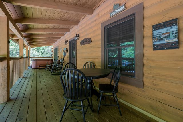 2528 Fleming Way, Sevierville, TN 37876