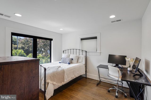 1400 AUDMAR DR, Mclean, VA 22101