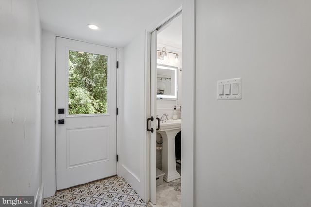 1400 AUDMAR DR, Mclean, VA 22101