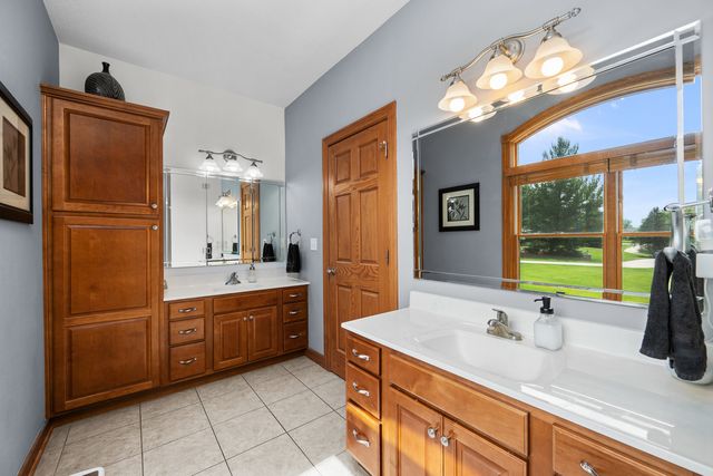 2608 W 3rd Street, Coal Valley, IL 61240