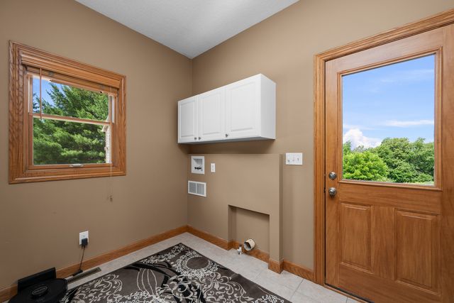 2608 W 3rd Street, Coal Valley, IL 61240