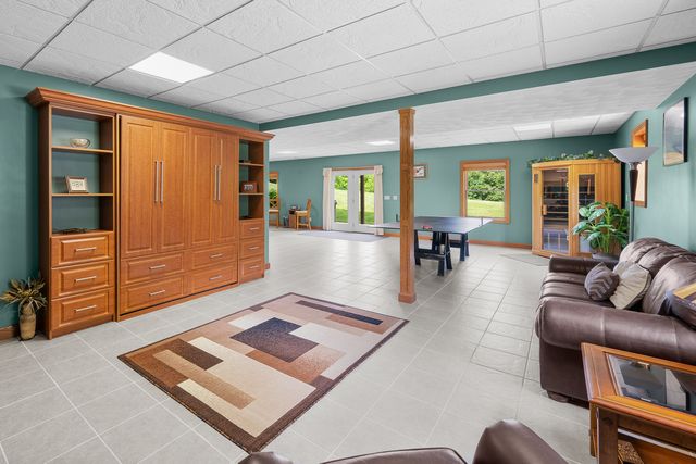 2608 W 3rd Street, Coal Valley, IL 61240