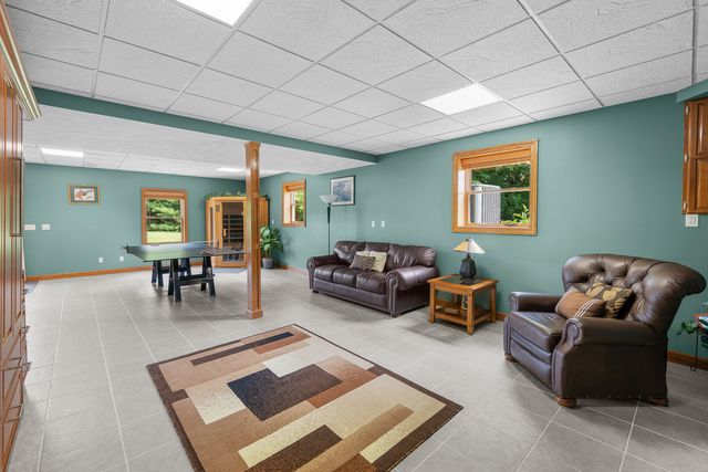 2608 W 3rd Street, Coal Valley, IL 61240