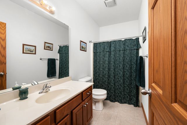 2608 W 3rd Street, Coal Valley, IL 61240